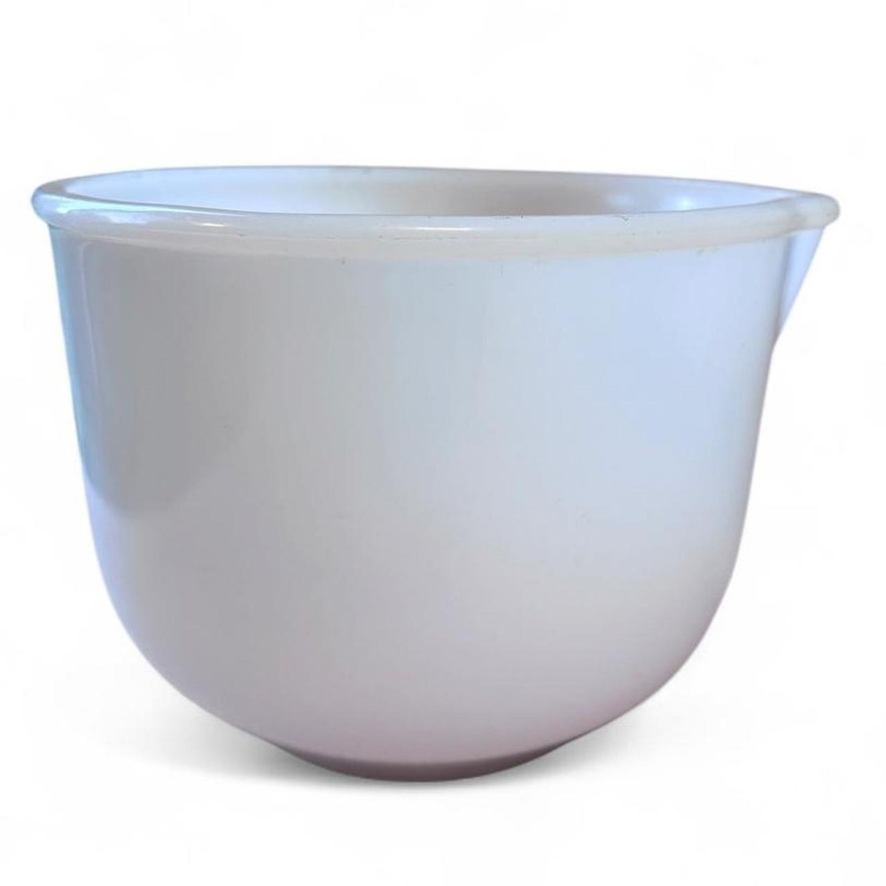 Vintage Glasbake White Milk Glass Spout Mixing Bowl 20CJ Sunbeam Mixmaster